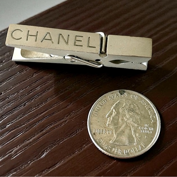 Chanel Brooch Clothespin rare authentic vintage - Picture 1 of 14